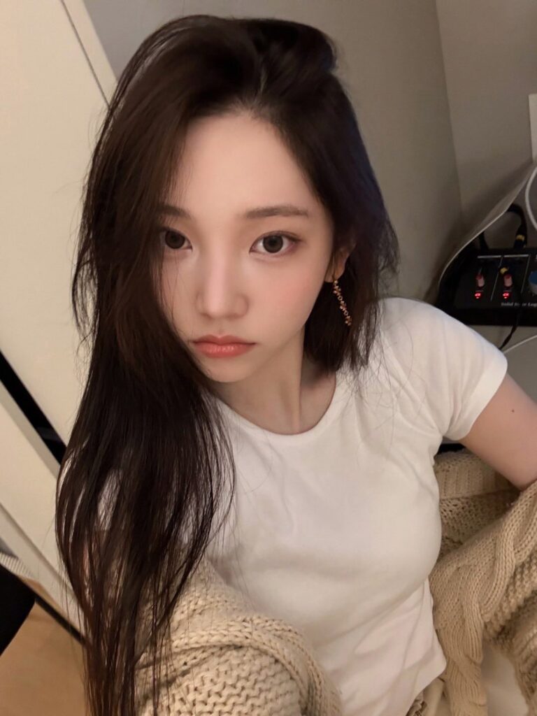 元ILLITのヨンソ